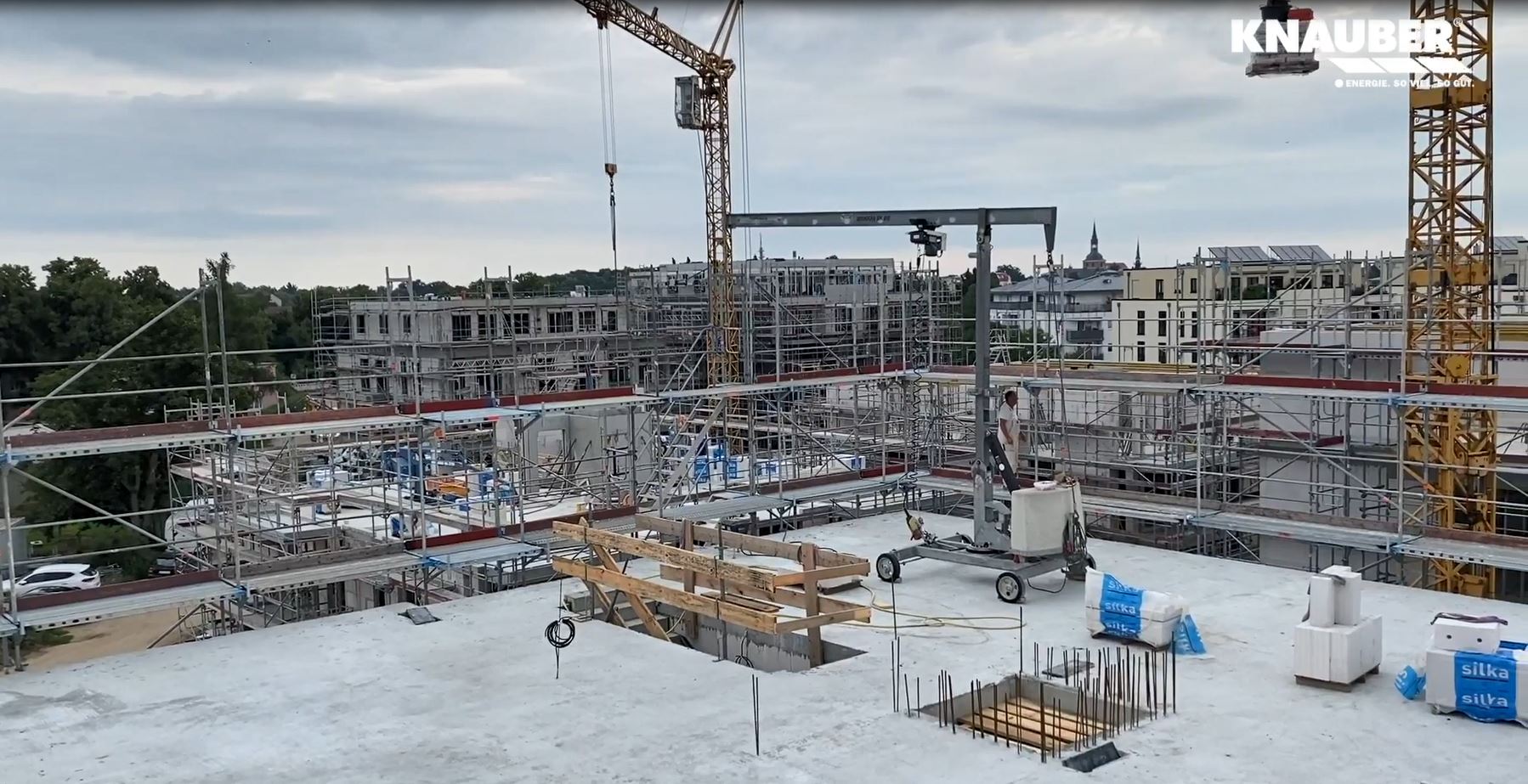 Nahwärmenetz für Mehrfamilienhäuser mit Unterstützung eines Ground Cube